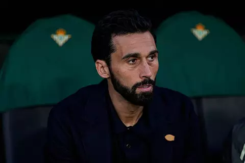 أربيلوا: ريال مدريد محظوظ بوجود مبابي وفينيسيوس 